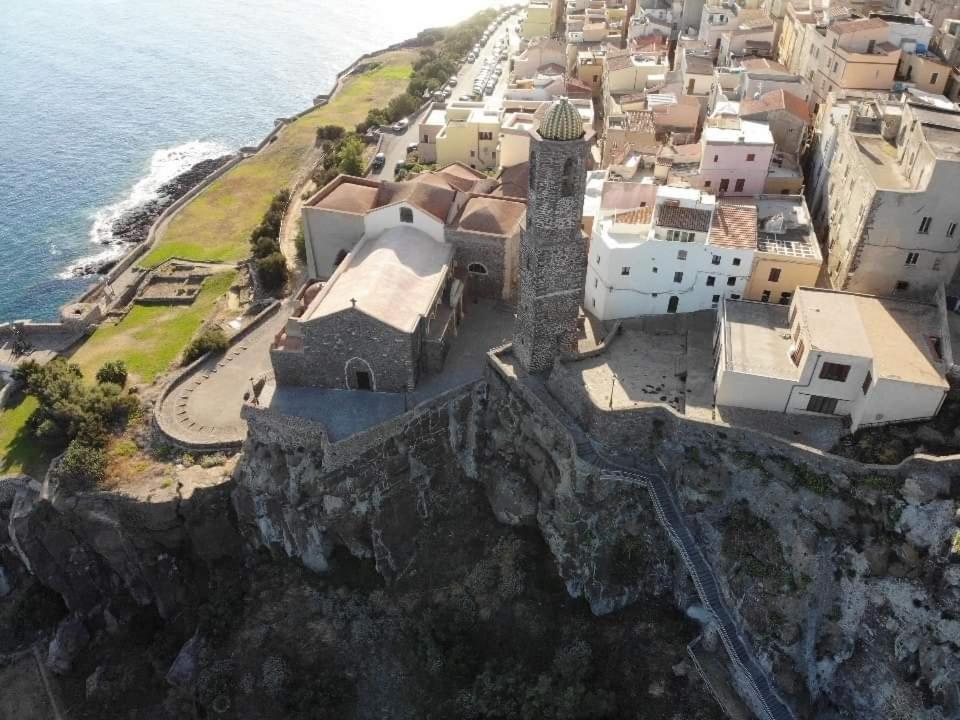 “Cielo E Mare”, Casetta Nel Cuore Del Borgo Antico / “Sky & Sea”, Charming In The Heart Of Old Village カステルサルド エクステリア 写真