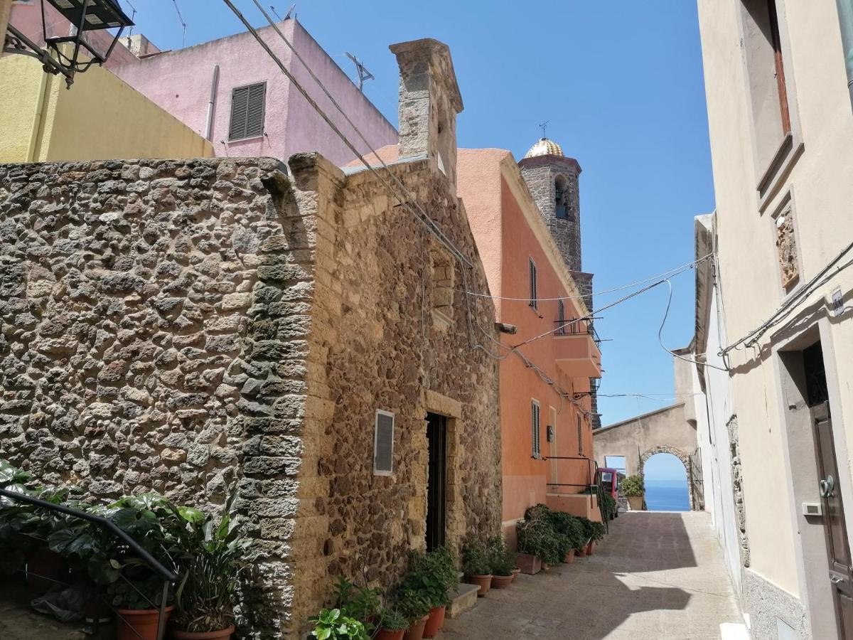 “Cielo E Mare”, Casetta Nel Cuore Del Borgo Antico / “Sky & Sea”, Charming In The Heart Of Old Village カステルサルド エクステリア 写真